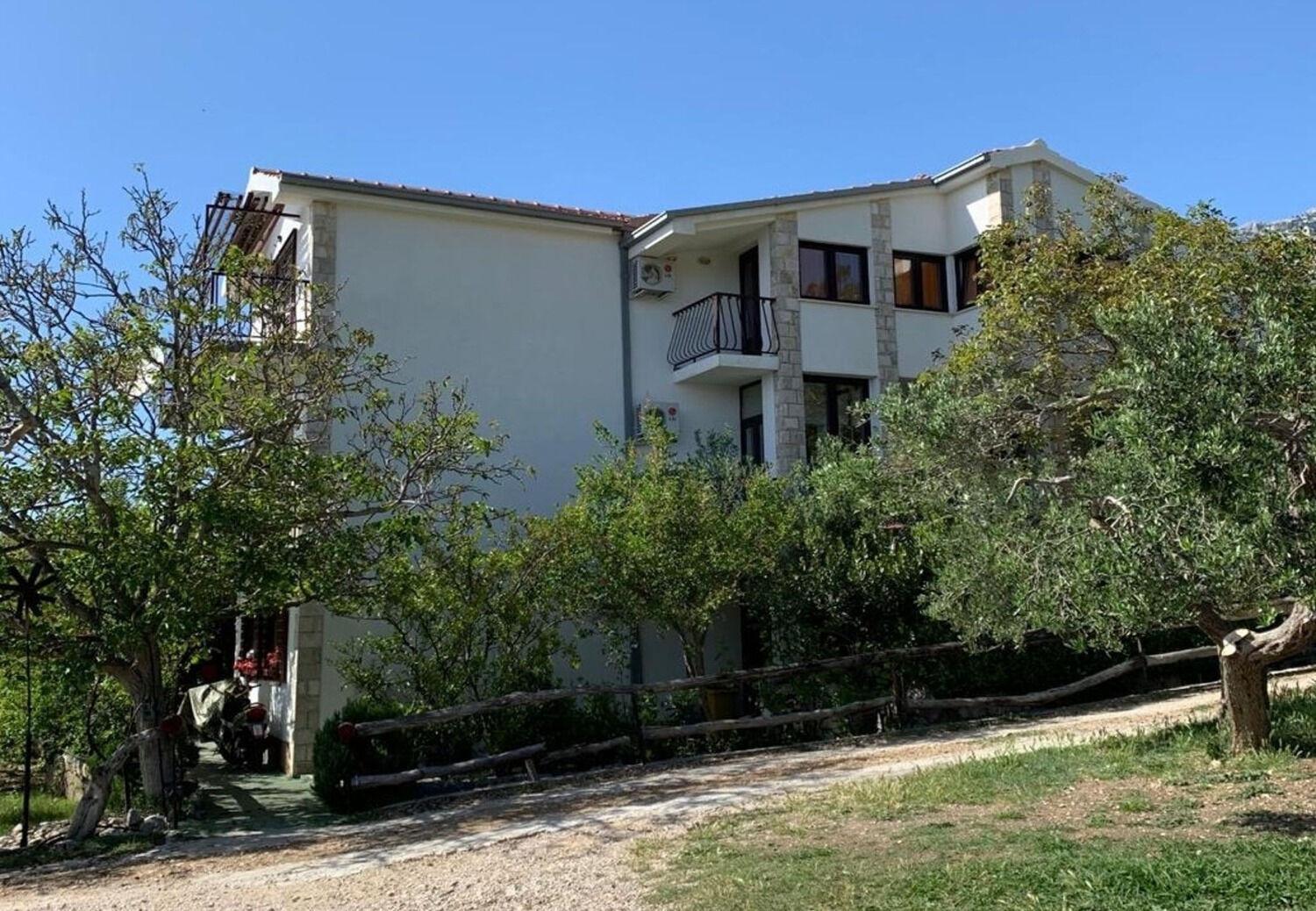 Apartments Antisa - With Playground Tučepi Eksteriør bilde